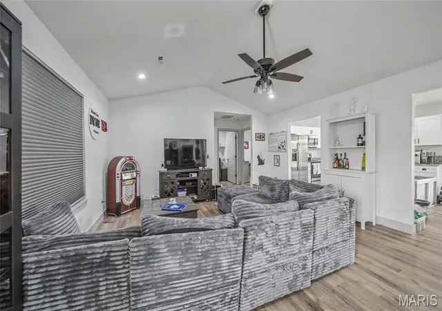 5th image of 133 La Vista Dr, Waynesville, MO 65583 | MLS# MIS26039865