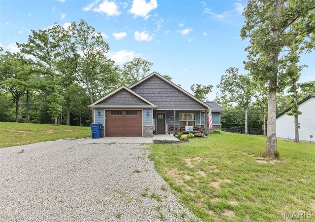 Homes for sale in Bonne Terre, MO | 219 W Mont Carmel St, Bonne Terre, MO 63628 | MLS# MIS26039866