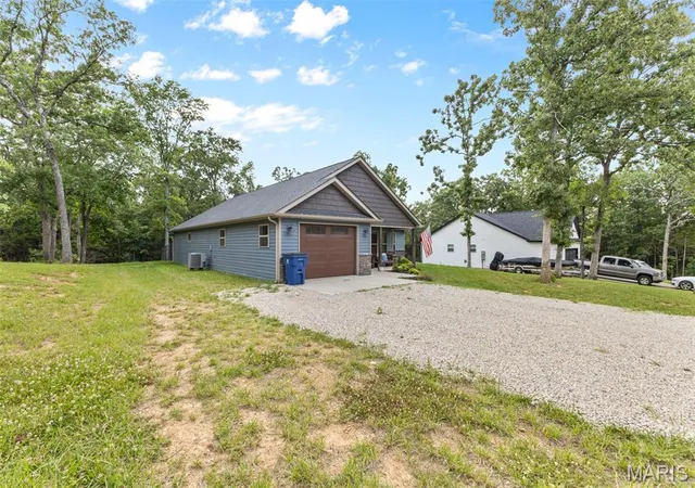 Homes for sale in Bonne Terre, MO | 219 W Mont Carmel St, Bonne Terre, MO 63628 | MLS# MIS26039866