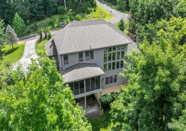 2nd image of 1233 Diamond Valley Dr, High Ridge, MO 63049 | MLS# MIS26039870