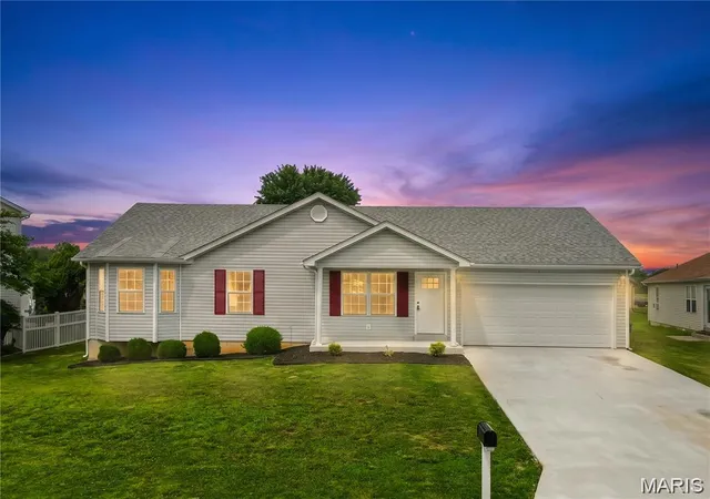 Homes for sale in Moscow Mills, MO | 104 Briarwood Dr, Moscow Mills, MO 63362 | MLS# MIS26039880