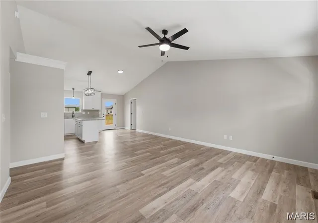 Photo 4 of Sale Pending at 104 Briarwood Dr, Moscow Mills, MO 63362 | MLS# MIS26039880 | Listing updated on 2026-09-03