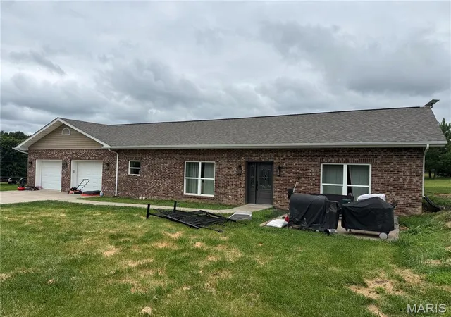 Photo 2 of Single family home for sale at 74 Block Lane, Montgomery City, MO 63361 | MLS# MIS26039881 | Listing updated on 2026-09-05
