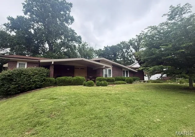 Homes for sale in Black Jack, MO | 3 Country Club Ct, Black Jack, MO 63033 | MLS# MIS26039896
