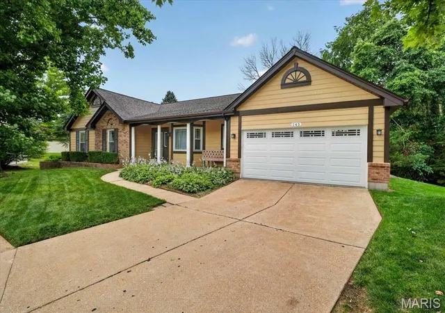2nd image of 145 Rhinegarten Dr, Florissant, MO 63031 | MLS# MIS26039902