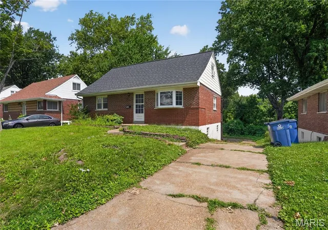 Homes for sale in St John, MO | 8643 Belcrest Ln, St John, MO 63114 | MLS# MIS26039909