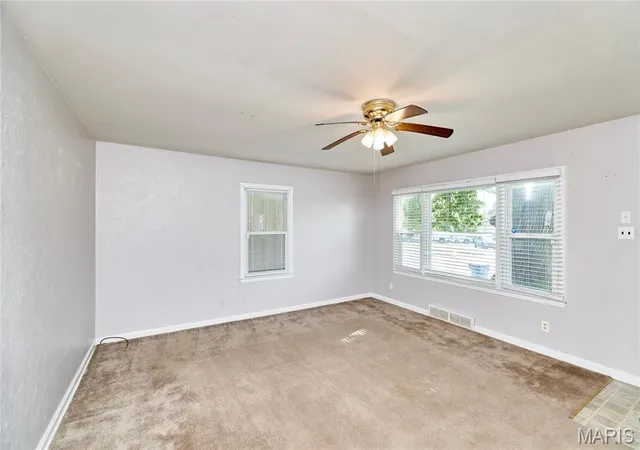 4th image of 5 Ridgeview Ct, St Charles, MO 63301 | MLS# MIS26039914