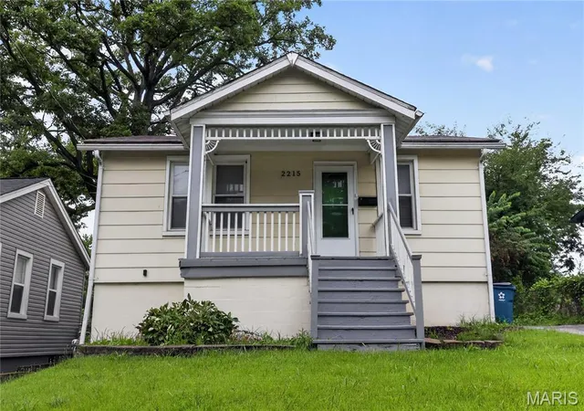 2nd image of 2215 Wallis Ave, Overland, MO 63114 | MLS# MIS26039927