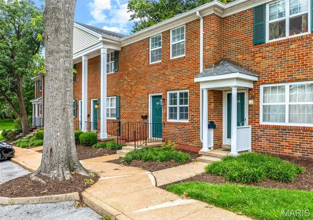 Photo 3 of Condo for sale at 9137 North Swan Circle, Saint Louis, MO 63144 | MLS# MIS26039943 | Listing updated on 2026-09-15