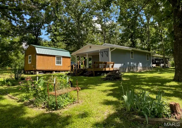 Homes for sale in Mountain View, MO | 904 Kansas Street, Mountain View, MO 65548 | MLS# MIS26039946