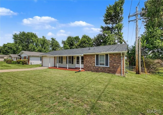2nd image of 3080 Shackelford Rd, Florissant, MO 63031 | MLS# MIS26039950