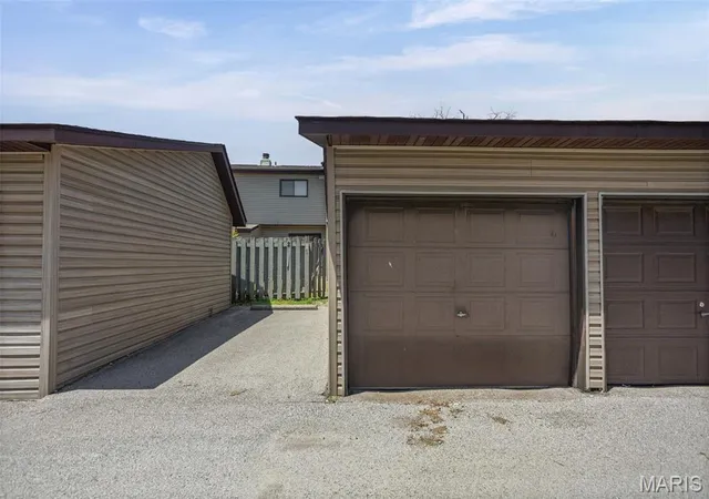 5th image of 401 Ponderosa #2, O'fallon, IL 62269 | MLS# MIS26039969