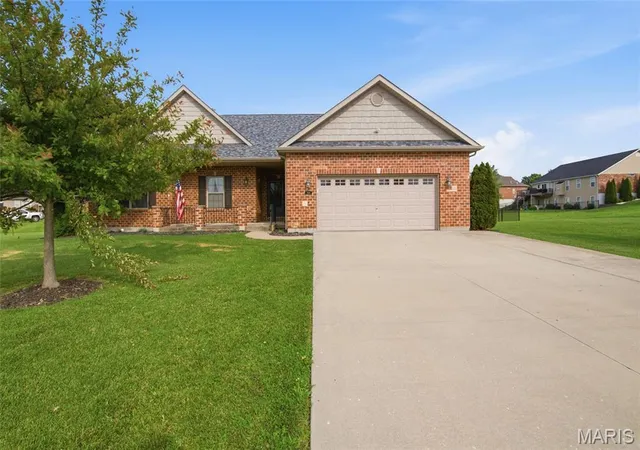 Homes for sale in Columbia, IL | 548 Wernings Dr, Columbia, IL 62236 | MLS# MIS26039973