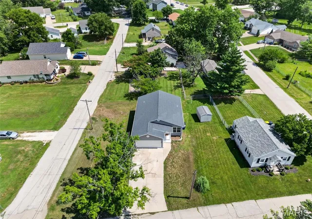 Homes for sale in Warrenton, MO | 621 Johannaber St, Warrenton, MO 63383 | MLS# MIS26039988