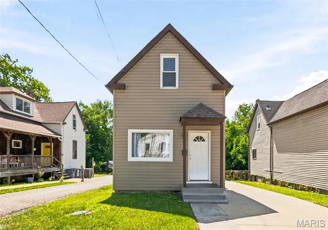 Photo 1 of Single family home for sale at 922 Dammert Ave, Saint Louis, MO 63125 | MLS# MIS26039990 | Listing updated on 2026-09-02