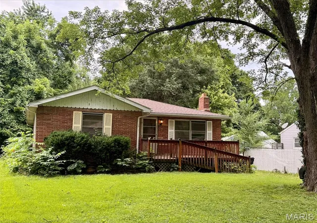 Homes for sale in Belleville, IL | 307 N 46th St, Belleville, IL 62226 | MLS# MIS26040018