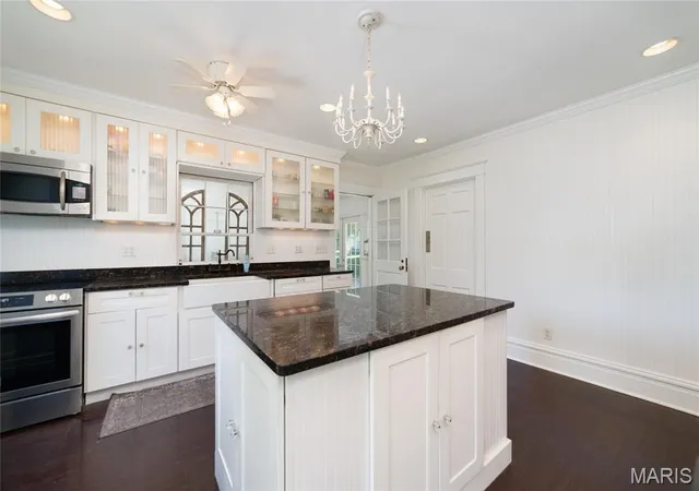 5th image of 1 E Weldon Springs Heights Dr, Weldon Spring, MO 63304 | MLS# MIS26040028