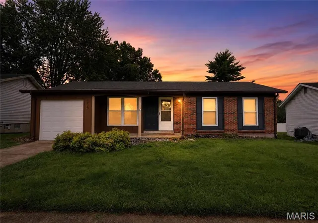 2nd image of 6220 Pennyrich Ct, Florissant, MO 63033 | MLS# MIS26040038