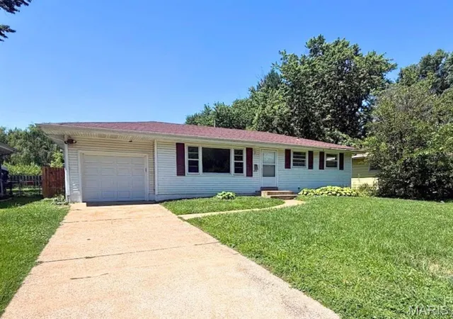 1st image of 170 Ruth Dr, Florissant, MO 63031 | MLS# MIS26040065