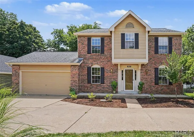 Photo 1 of Single family home for sale at 638 Old Ballwin Rd, Ballwin, MO 63021 | MLS# MIS26040079 | Listing updated on 2026-10-05