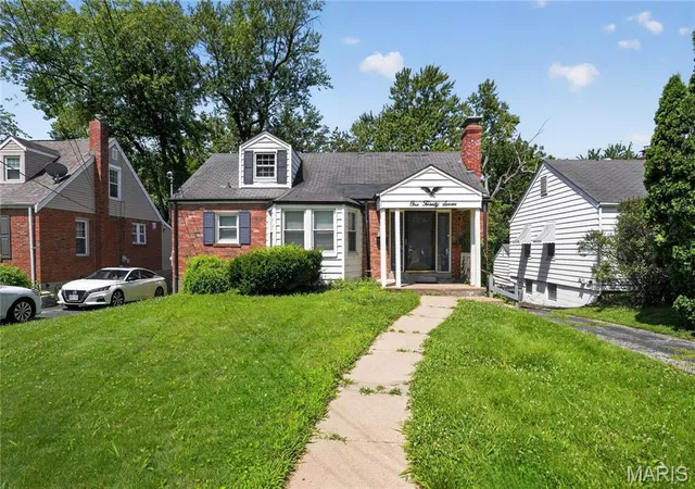 Homes for sale in Ferguson, MO | 127 S Hartnett Ave, Ferguson, MO 63135 | MLS# MIS26040085