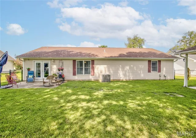 Homes for sale in Sikeston, MO | 1010 Pine Street, Sikeston, MO 63801 | MLS# MIS26040087