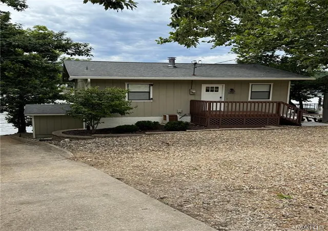 Homes for sale in Camdenton, MO | 305 Aarons Point Dr, Camdenton, MO 65020 | MLS# MIS26040089