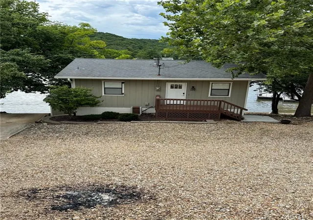 Homes for sale in Camdenton, MO | 305 Aarons Point Dr, Camdenton, MO 65020 | MLS# MIS26040089