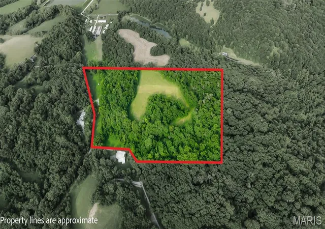 2nd image of 575 Schleeper Hollow Rd, Hardin, IL 62047 | MLS# MIS26040099