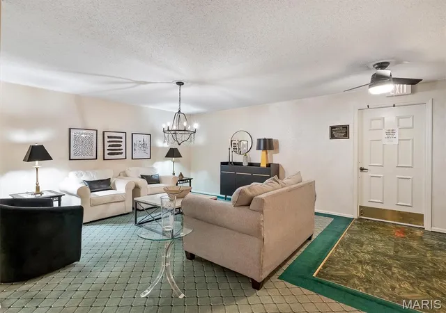 4th image of 15049 Claymoor Ct, Chesterfield, MO 63017