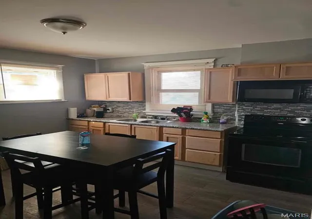 Photo 4 of Single family home for sale at 4876 Calvin Ave, Saint Louis, MO 63115 | MLS# MIS26040113 | Listing updated on 2026-06-24