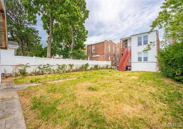 Photo 4 of Multi family home for sale at 3185 Portis Ave, St Louis, MO 63116 | MLS# MIS26040127 | Listing updated on 2026-09-04
