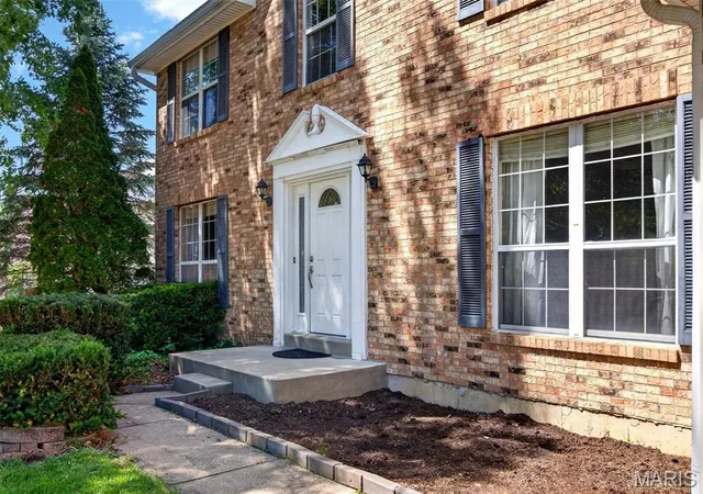 4th image of 1132 Running Waters Dr, Saint Charles, MO 63304 | MLS# MIS26040138