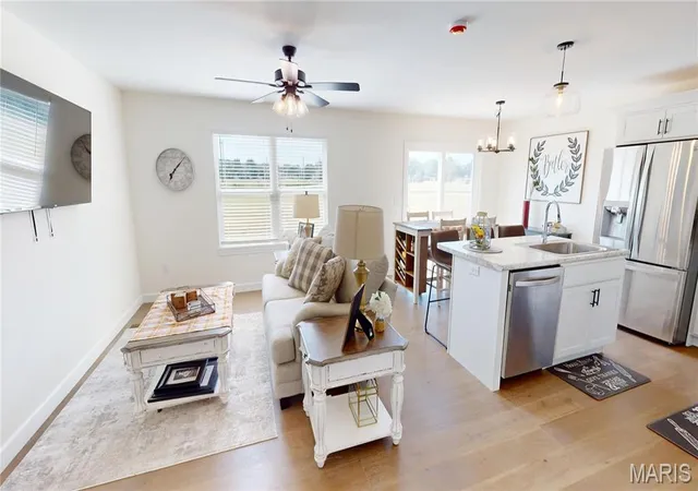 Photo 4 of Single family home for sale at 1406 Kweit Ln, Greenville, IL 62246 | MLS# MIS26040148 | Listing updated on 2026-10-22