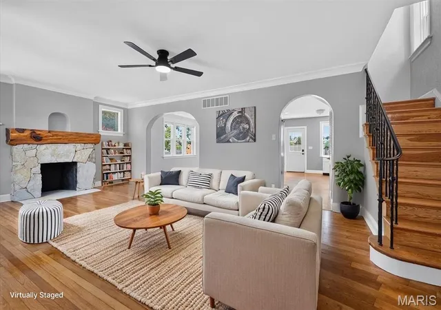 Photo 1 of Single family home for sale at 5800 Pershing Ave, St Louis, MO 63112 | MLS# MIS26040165 | Listing updated on 2026-08-23