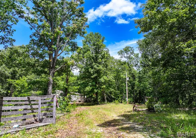 3rd image of 5760 Ne 817 Private Road, Osceola, MO 64776 | MLS# MIS26040176