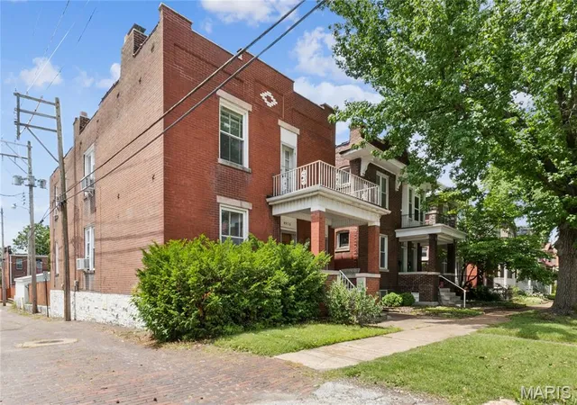 Homes for sale in Saint Louis, MO | 4916 Berthold Ave, Saint Louis, MO 63110 | MLS# MIS26040180