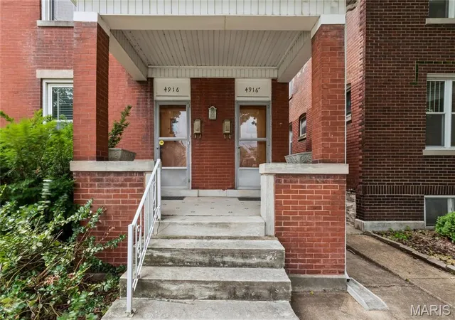Homes for sale in Saint Louis, MO | 4916 Berthold Ave, Saint Louis, MO 63110 | MLS# MIS26040180
