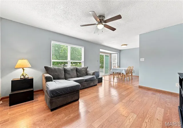 Photo 3 of Sale Pending at 4208 Nw Point Dr, House Springs, MO 63051 | MLS# MIS26040188 | Listing updated on 2026-08-14