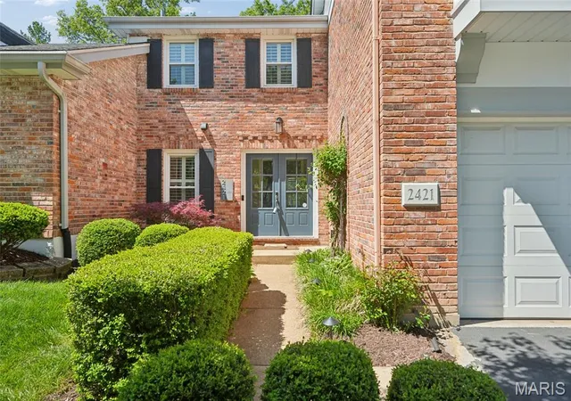 1st image of 2421 Baxton Wy, Chesterfield, MO 63017 | MLS# MIS26040220