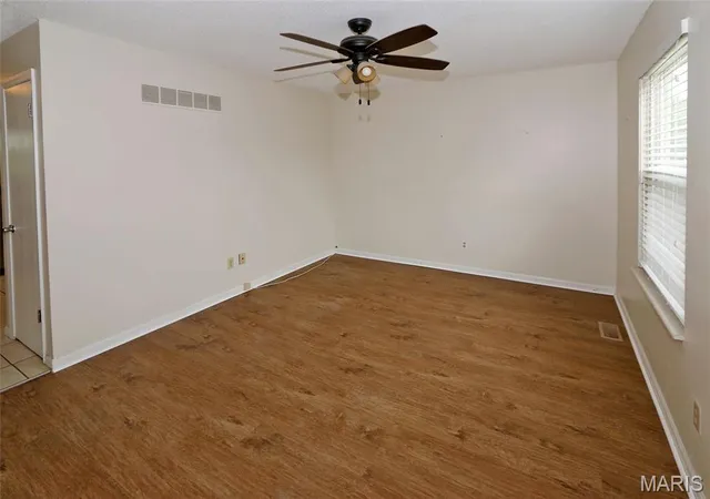 3rd image of 510-12 Paul Ave, Florissant, MO 63031 | MLS# MIS26040227