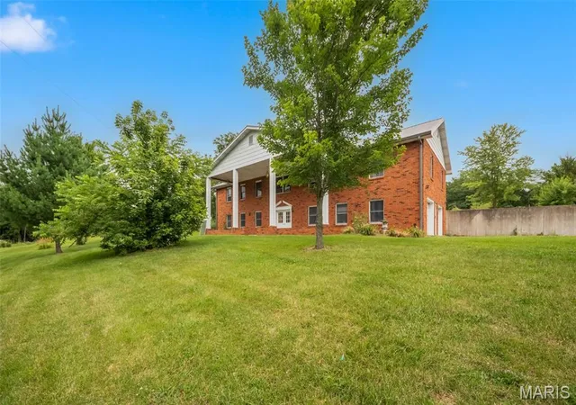 Homes for sale in Elsberry, MO | 70 Hartley Ln, Elsberry, MO 63343 | MLS# MIS26040231