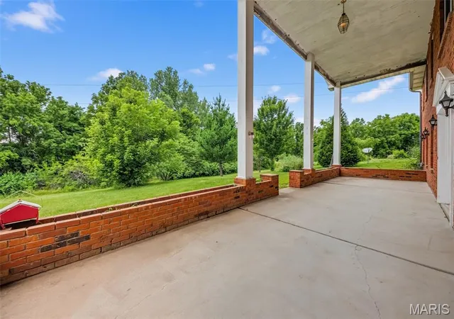 Homes for sale in Elsberry, MO | 70 Hartley Ln, Elsberry, MO 63343 | MLS# MIS26040231