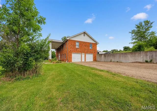5th image of 70 Hartley Ln, Elsberry, MO 63343 | MLS# MIS26040231
