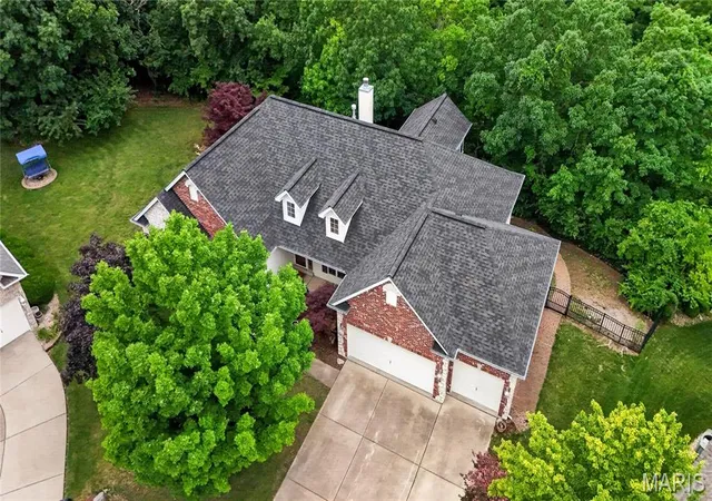 Homes for sale in Lake Saint Louis, MO | 1819 Heather Glen Ct, Lake Saint Louis, MO 63367 | MLS# MIS26040253