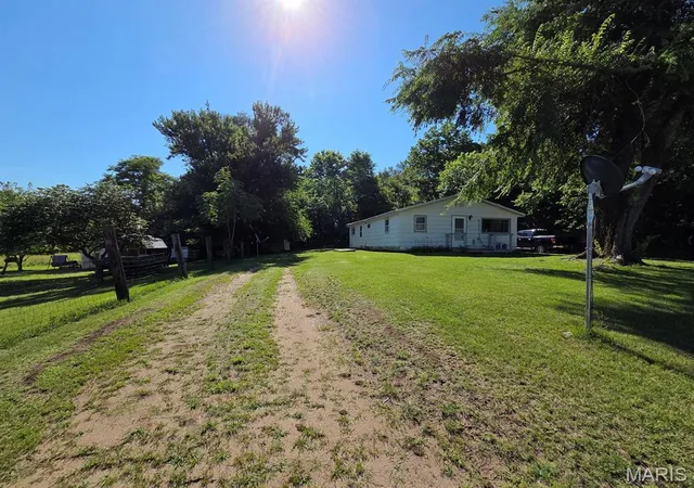 Photo 4 of Single family home for sale at 20881 Main St, Alexandria, MO 63430 | MLS# MIS26040254 | Listing updated on 2026-08-12