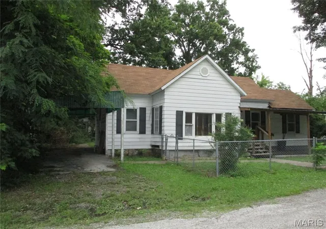 Homes for sale in Sparta, IL | 415 Park Ave, Sparta, IL 62286 | MLS# MIS26040268