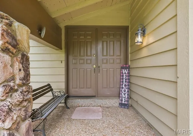 3rd image of 15 Whitewood Ct, Saint Peters, MO 63376 | MLS# MIS26040269