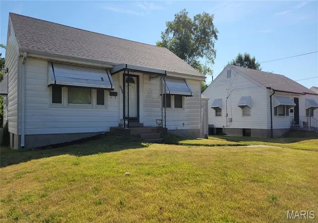 Homes for sale in Jennings, MO | 2461 Shannon Ave, Jennings, MO 63136 | MLS# MIS26040272