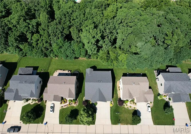 Homes for sale in Lake Saint Louis, MO | 83 S Ridgewynd Ct, Lake Saint Louis, MO 63367 | MLS# MIS26040289